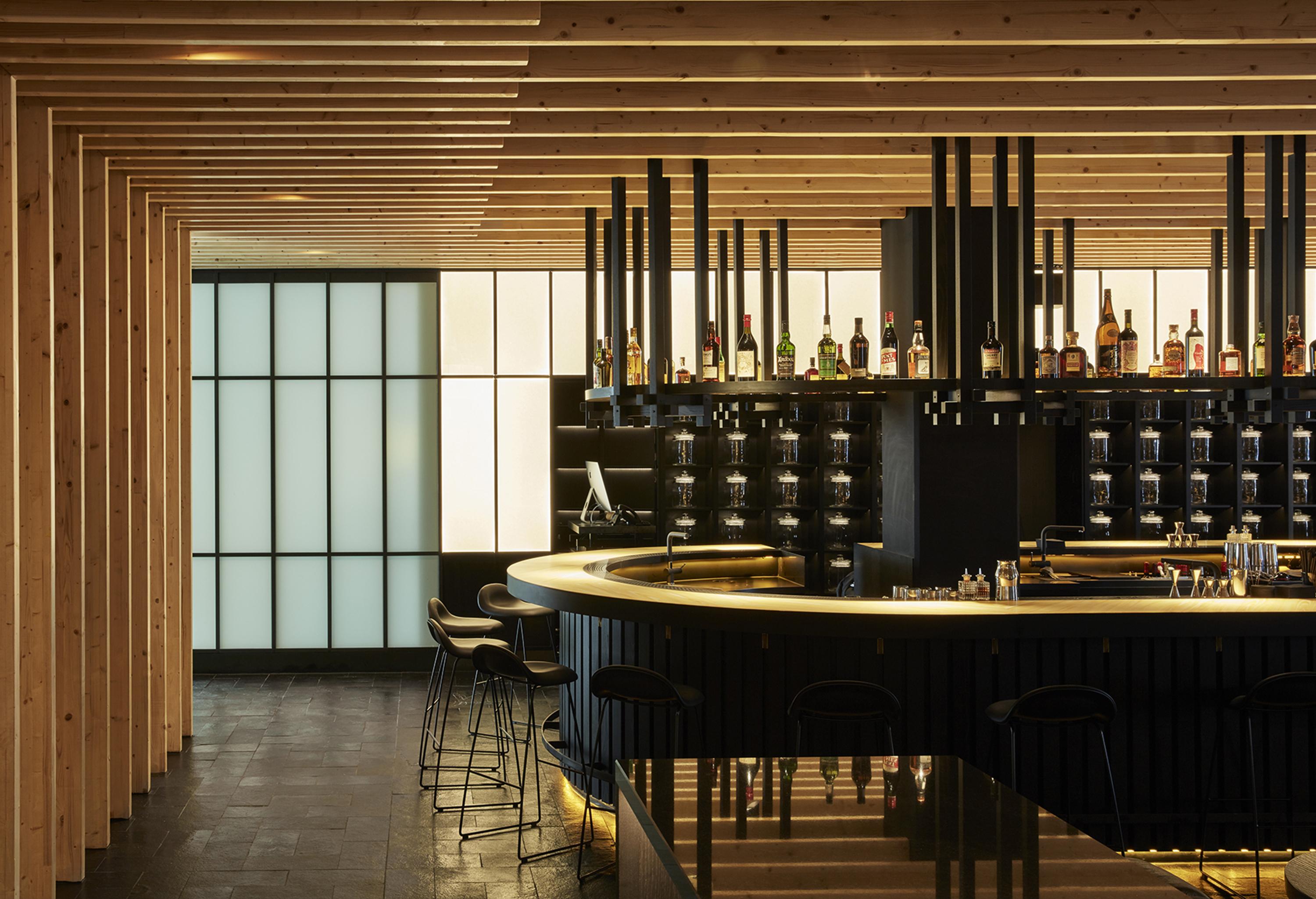 รูมเมอร์ส มิวนิค ออโตกราฟ คอลเลคชั่น Hotel มิวนิก ภายนอก รูปภาพ The bar at the restaurant