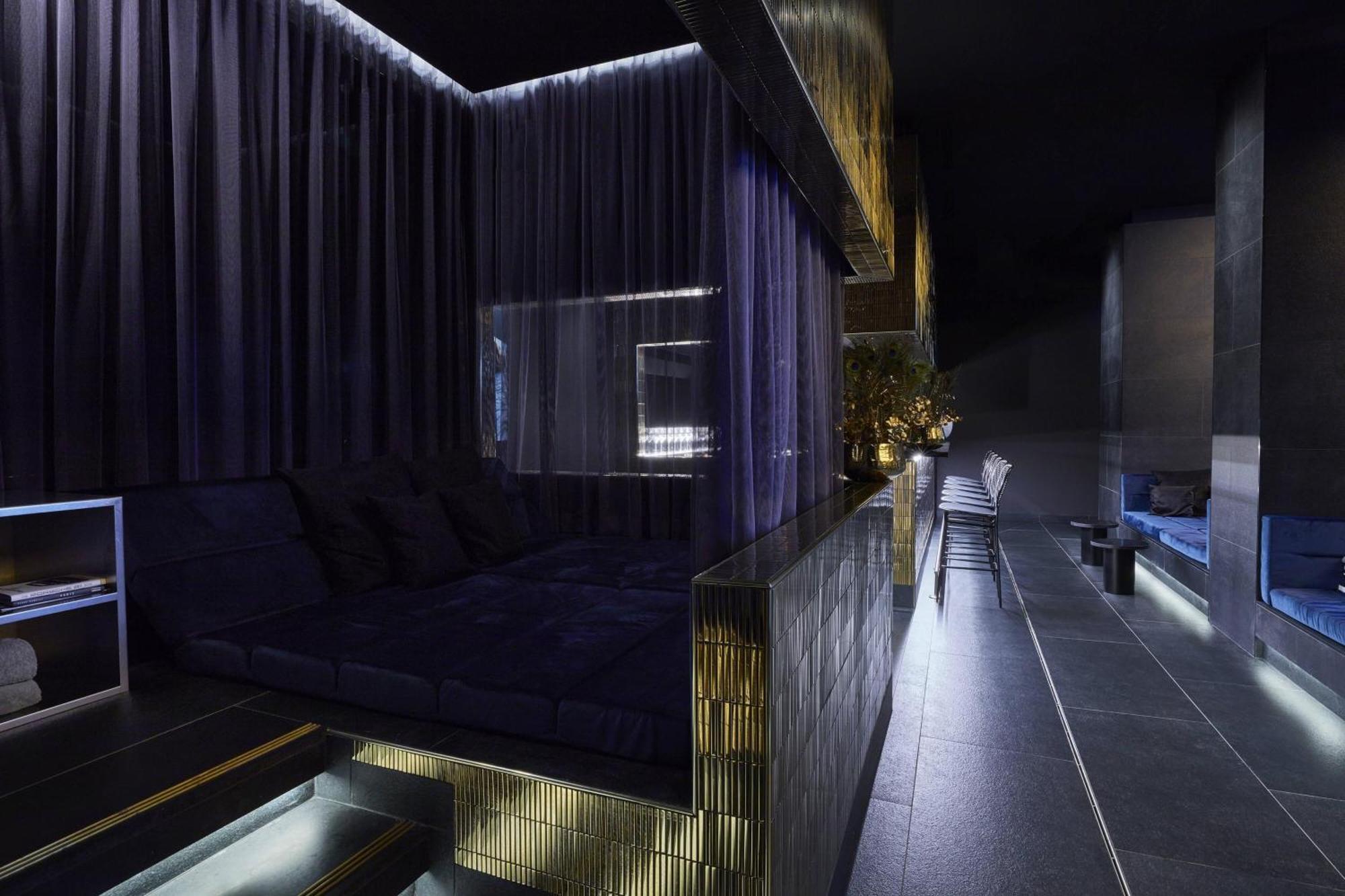รูมเมอร์ส มิวนิค ออโตกราฟ คอลเลคชั่น Hotel มิวนิก ภายนอก รูปภาพ The interior of the nightclub